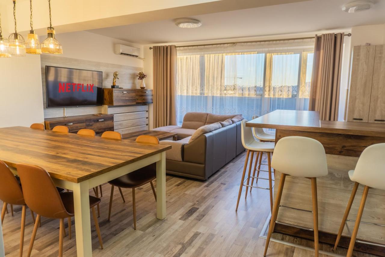 Koa - Sunset Penthouse Apartment Brasov Bagian luar foto