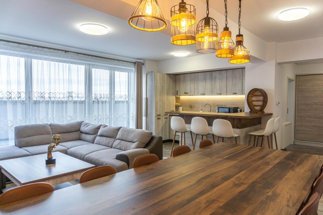 Koa - Sunset Penthouse Apartment Brasov Bagian luar foto