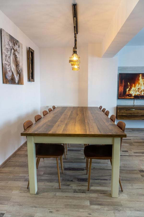 Koa - Sunset Penthouse Apartment Brasov Bagian luar foto